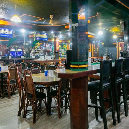 Oyo 722 Slouch Hat Inn Manila Dış mekan fotoğraf