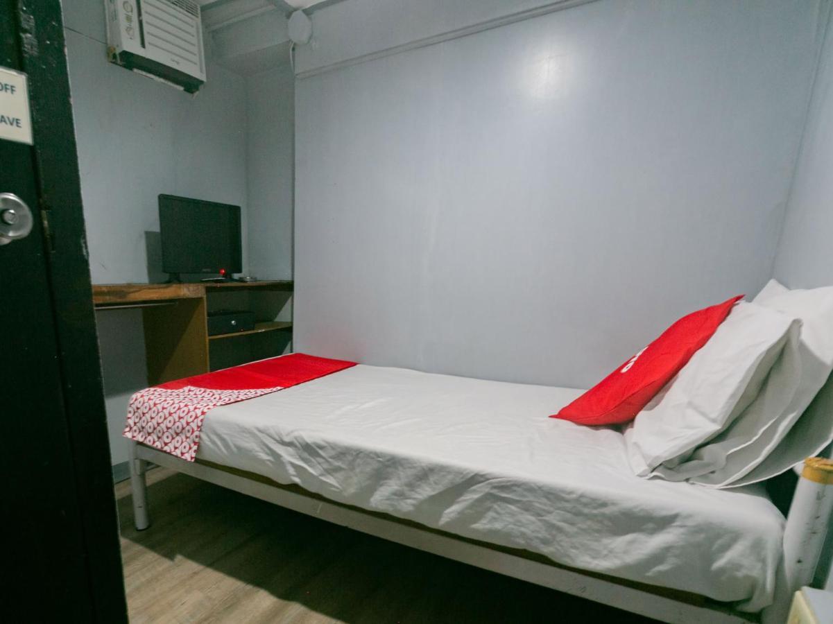 Oyo 722 Slouch Hat Inn Manila Dış mekan fotoğraf